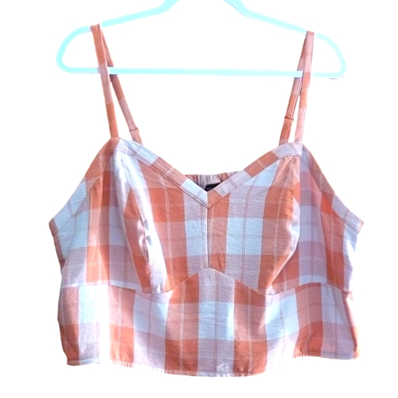 🌻 TORRID - 2X Peach 🍑 & White Halter Crop Top - Picture 1 of 7